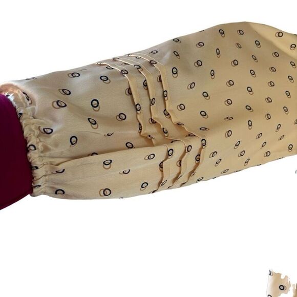 New Ann Taylor Cream Tan Navy Ring Print Blouse Top Elastic Cuff Split Neck Sz L - Picture 5 of 8